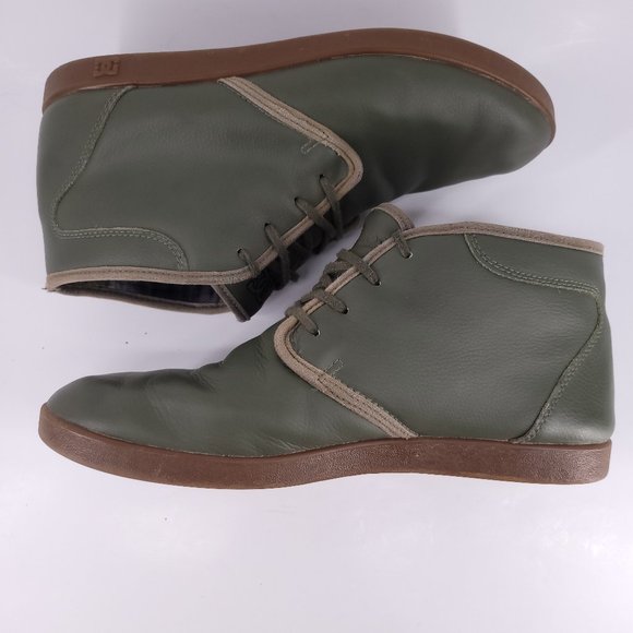 DC Skateboard Shoes 302850 Village High Chukka - Picture 10 of 11